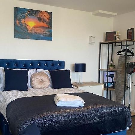 Bv Cosy Studio Eleven At Deighton Huddersfield公寓 外观 照片