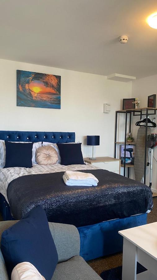 Bv Cosy Studio Eleven At Deighton Huddersfield公寓 外观 照片