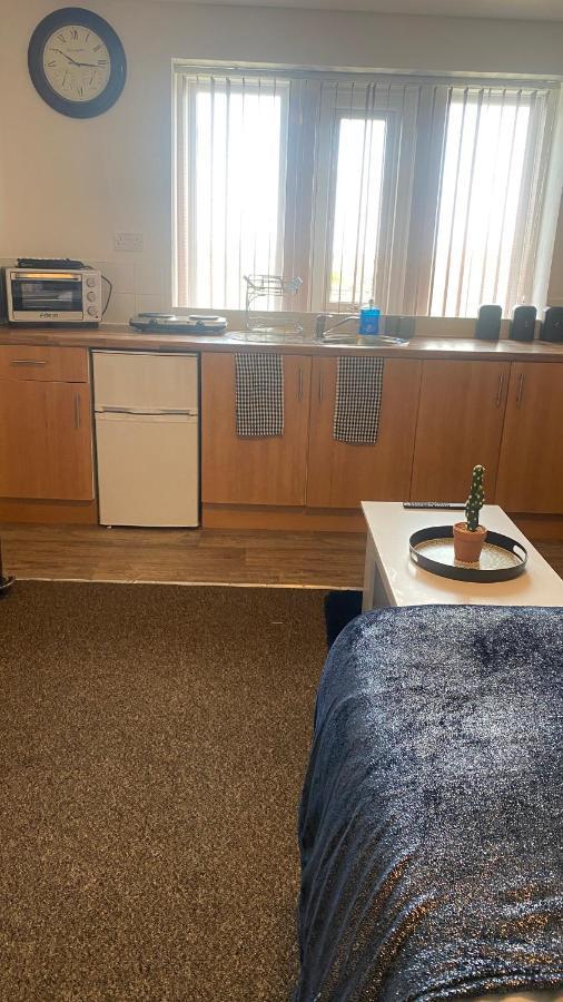 Bv Cosy Studio Eleven At Deighton Huddersfield公寓 外观 照片