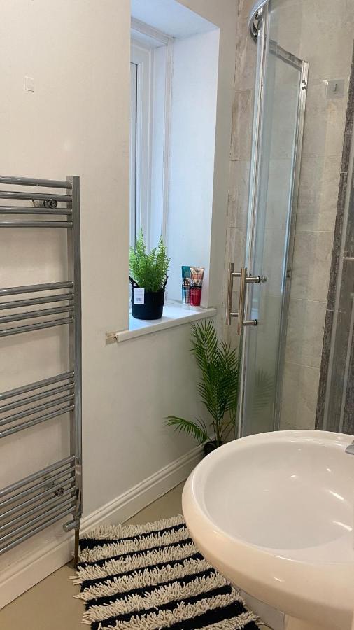 Bv Cosy Studio Eleven At Deighton Huddersfield公寓 外观 照片